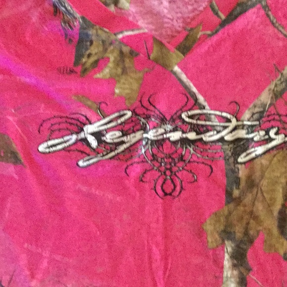 Legendary Whitetails Tee Shirt - Picture 2 of 5